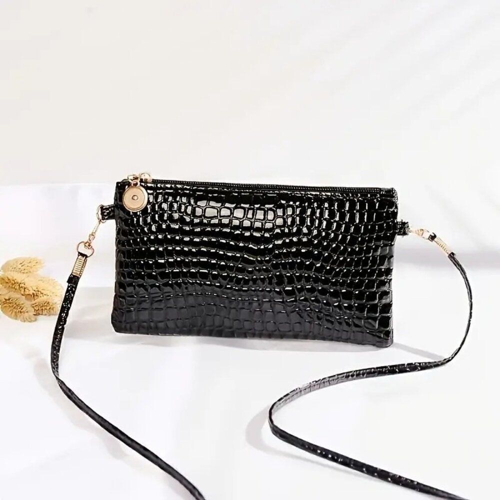 Woman's Black Crocodile Pattern Zipper Closure Clutch Coin Purse